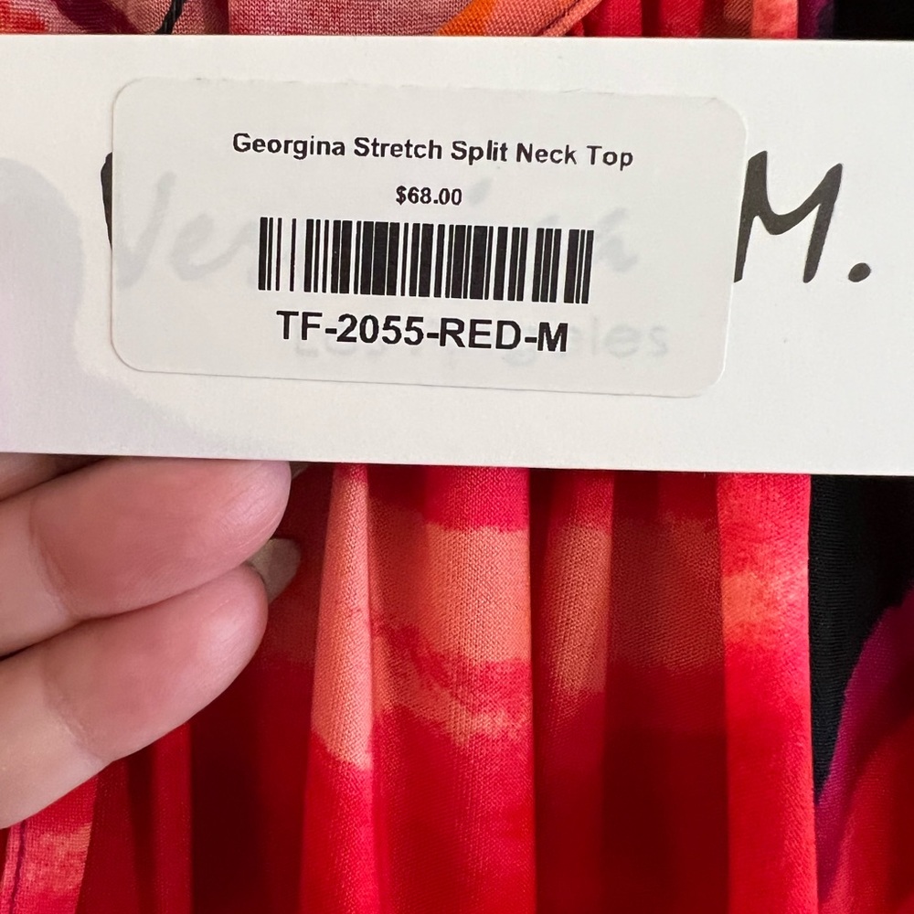 Veronica M super cute colorful top. Size medium